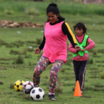<strong>Sinkumunchis: la ONG que implementó la primera escuela de fútbol en quechua en Cusco </strong>